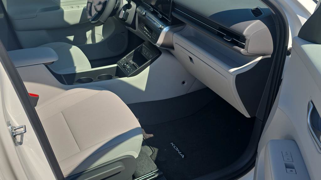 New 2026 Hyundai Kona Limited FWD image 13