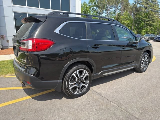 Used 2024 Subaru Ascent Limited w/ Technology Package AWD/4WD image 5