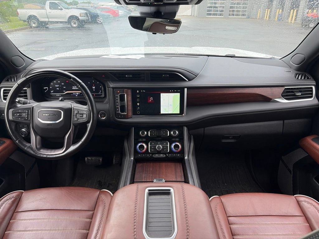 Used 2024 GMC Yukon XL Denali Ultimate w/ LPO, Floor Liner Package AWD/4WD image 21