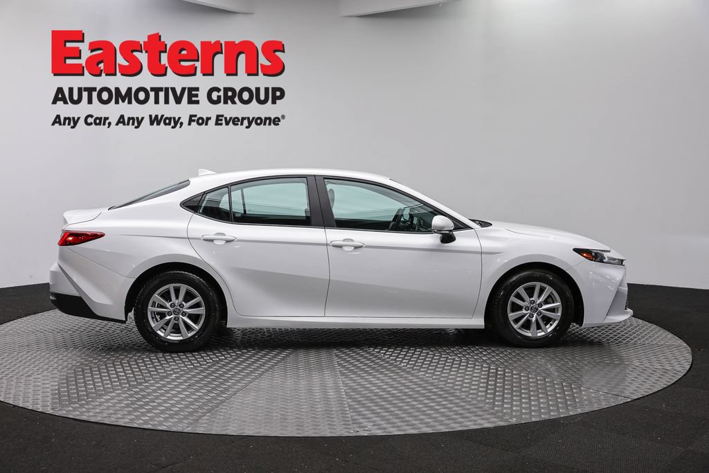 Used 2025 Toyota Camry LE FWD image 4
