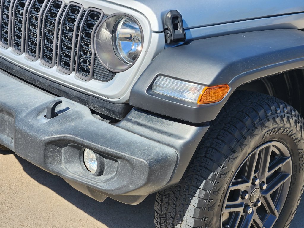 Used 2024 Jeep Wrangler Unlimited Sport AWD/4WD image 18