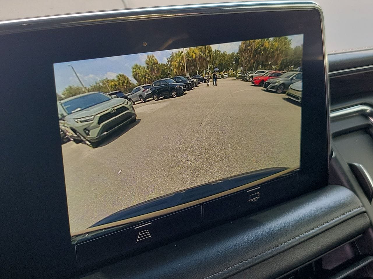 Used 2022 Chevrolet Suburban LT AWD/4WD image 26