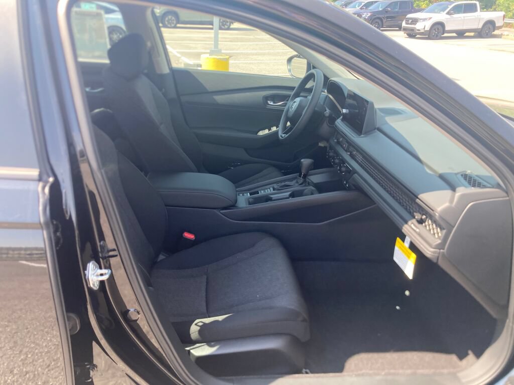 New 2026 Honda Accord LX image 5