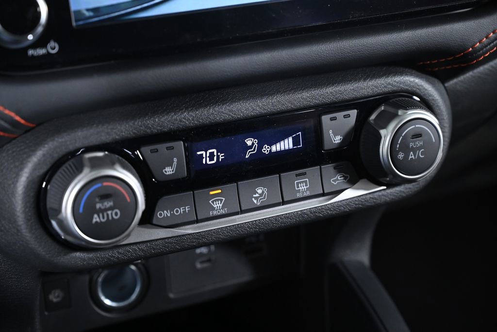 New 2025 Nissan Versa SR w/ Trunk Package image 14