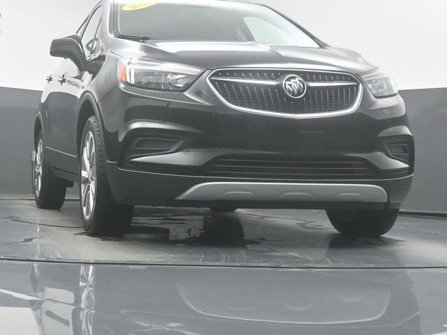 Used 2020 Buick Encore Preferred w/ Safety Package FWD image 3