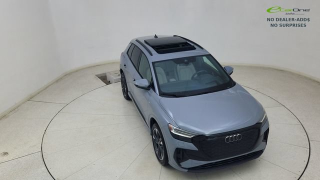 Used 2024 Audi Q4 e-tron Prestige AWD/4WD image 76