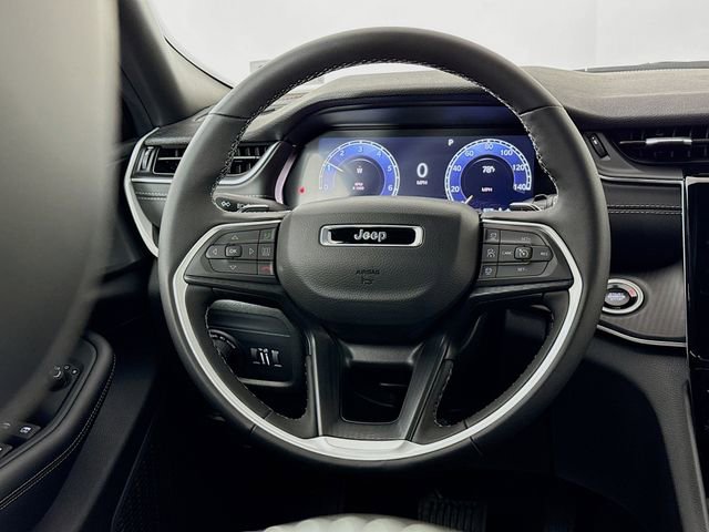 New 2025 Jeep Grand Cherokee L Altitude image 11