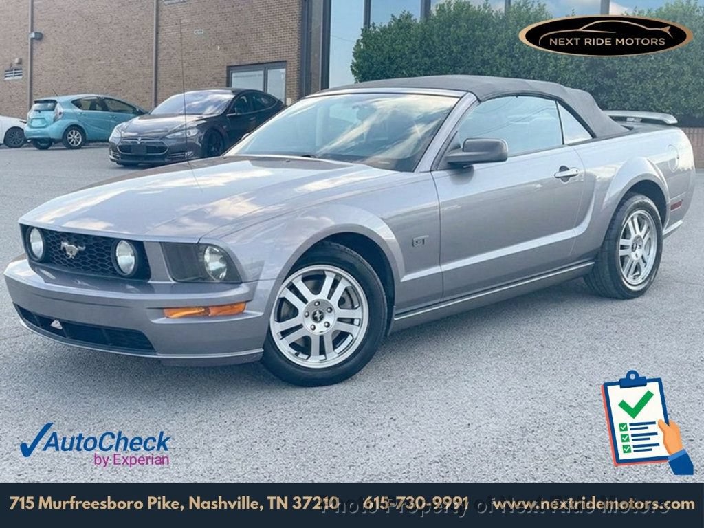 Used 2006 Ford Mustang GT RWD image 1