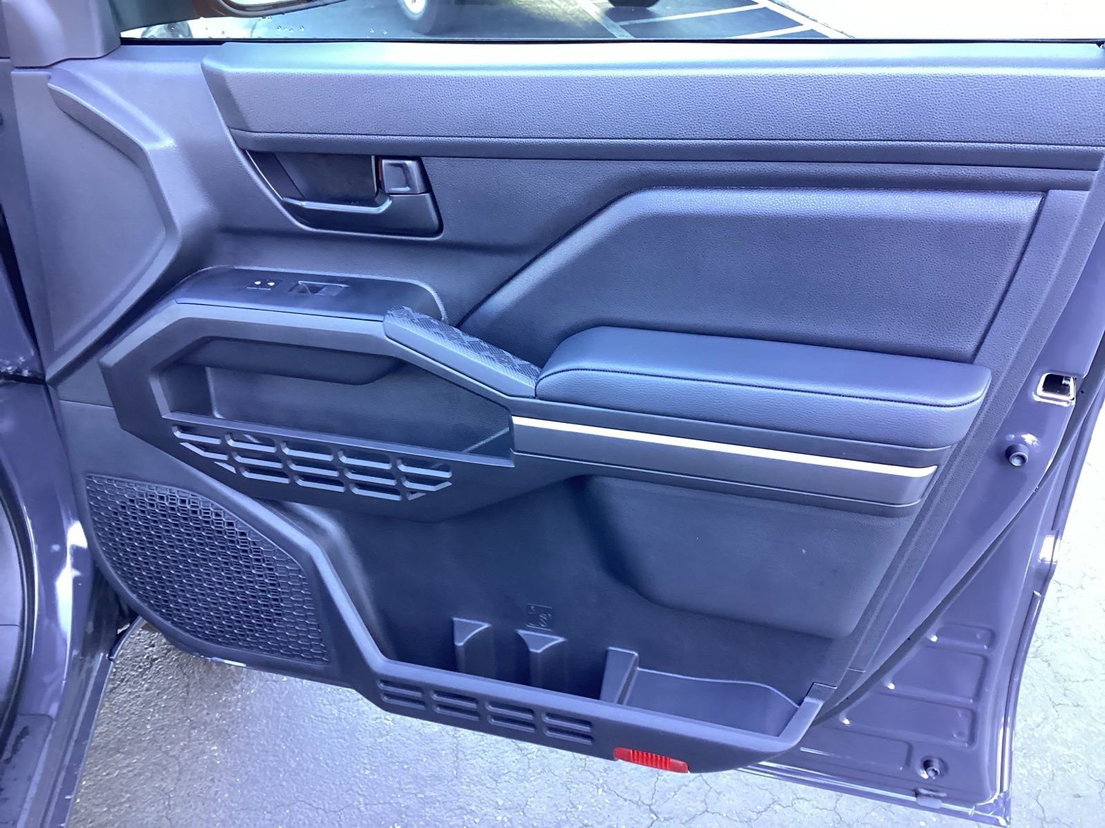 Used 2025 Toyota Tacoma SR5 image 23