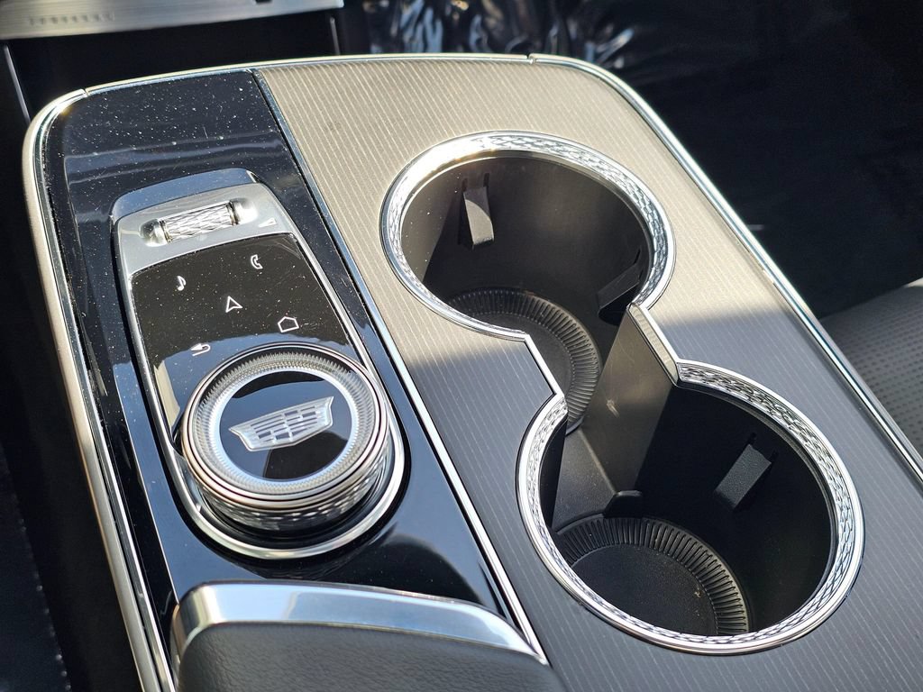 Used 2025 Cadillac Lyriq Sport RWD image 32