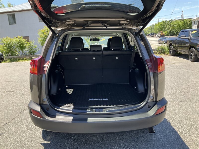 Used 2015 Toyota RAV4 Limited AWD/4WD image 11