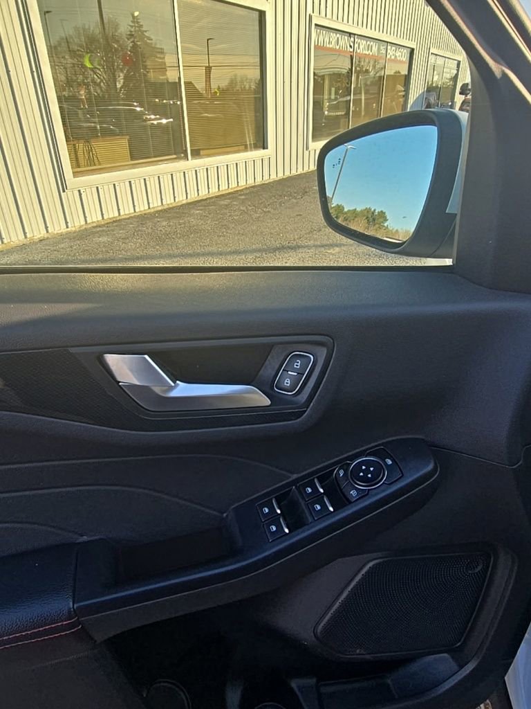 Used 2025 Ford Escape ST-Line Select image 11