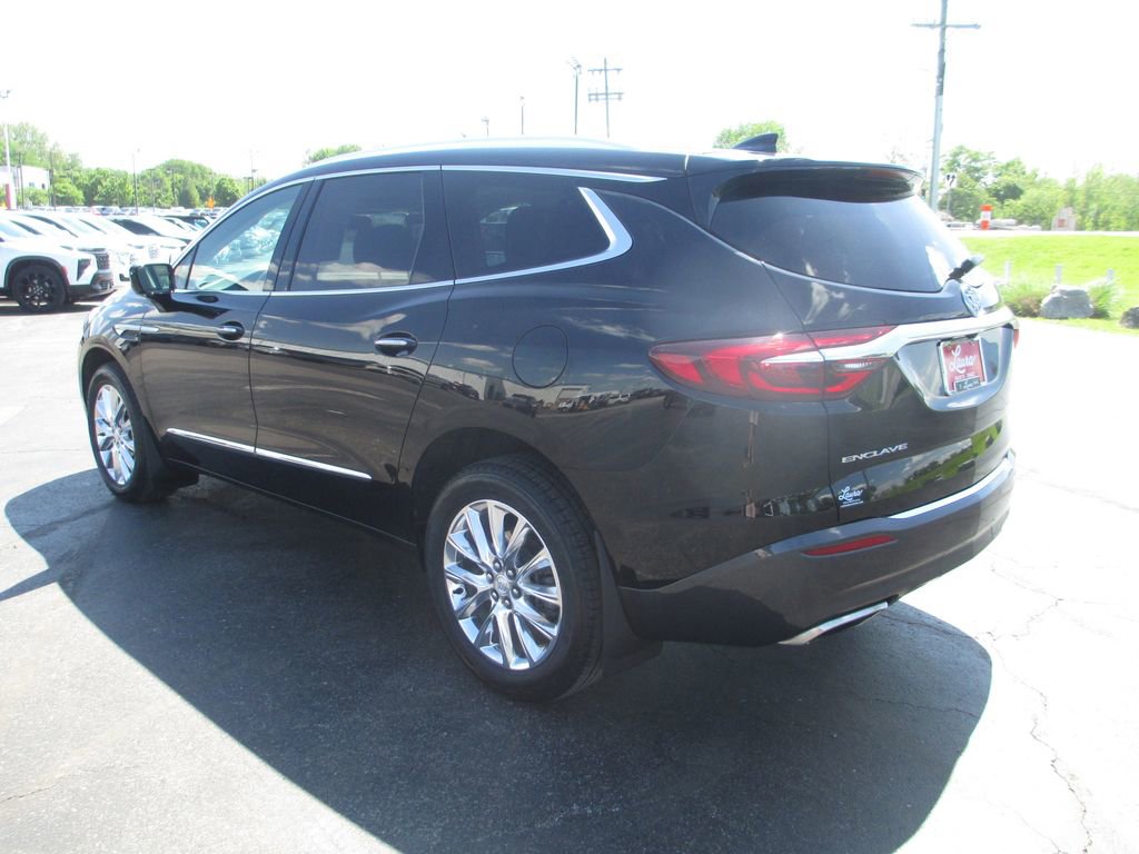 Used 2020 Buick Enclave Essence w/ Sound and Sites Package FWD image 10