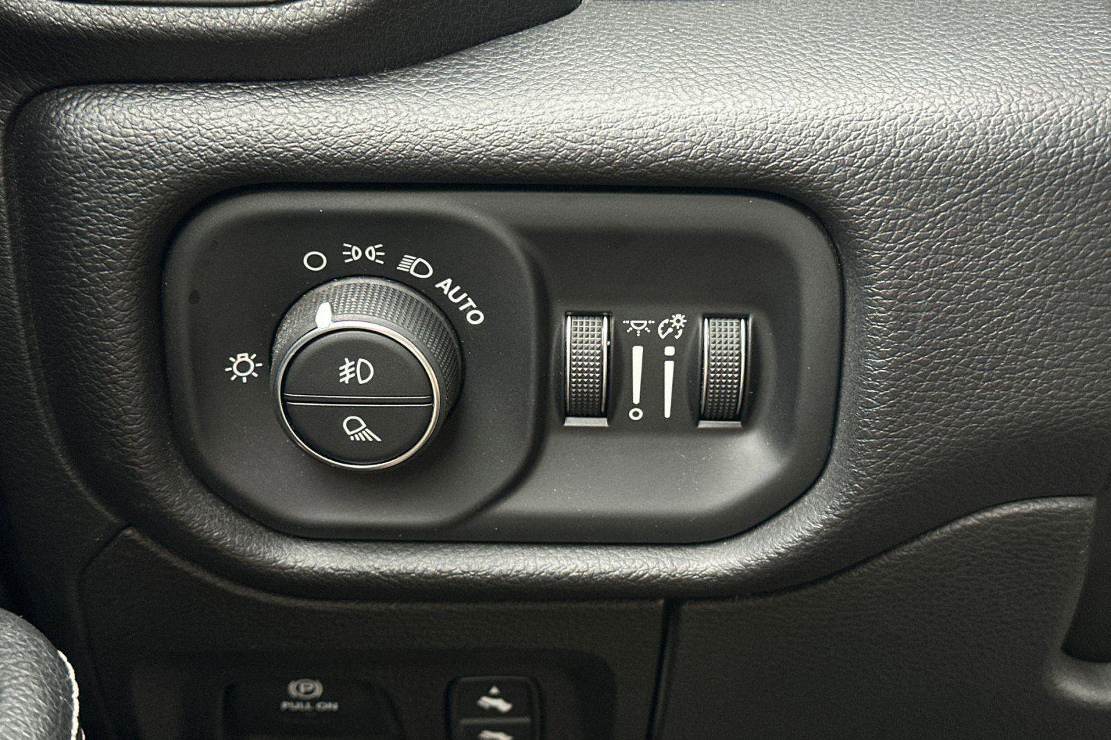 Used 2022 RAM 1500 Laramie image 29