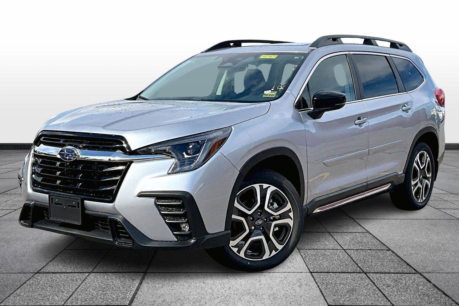 New 2025 Subaru Ascent Limited image 2