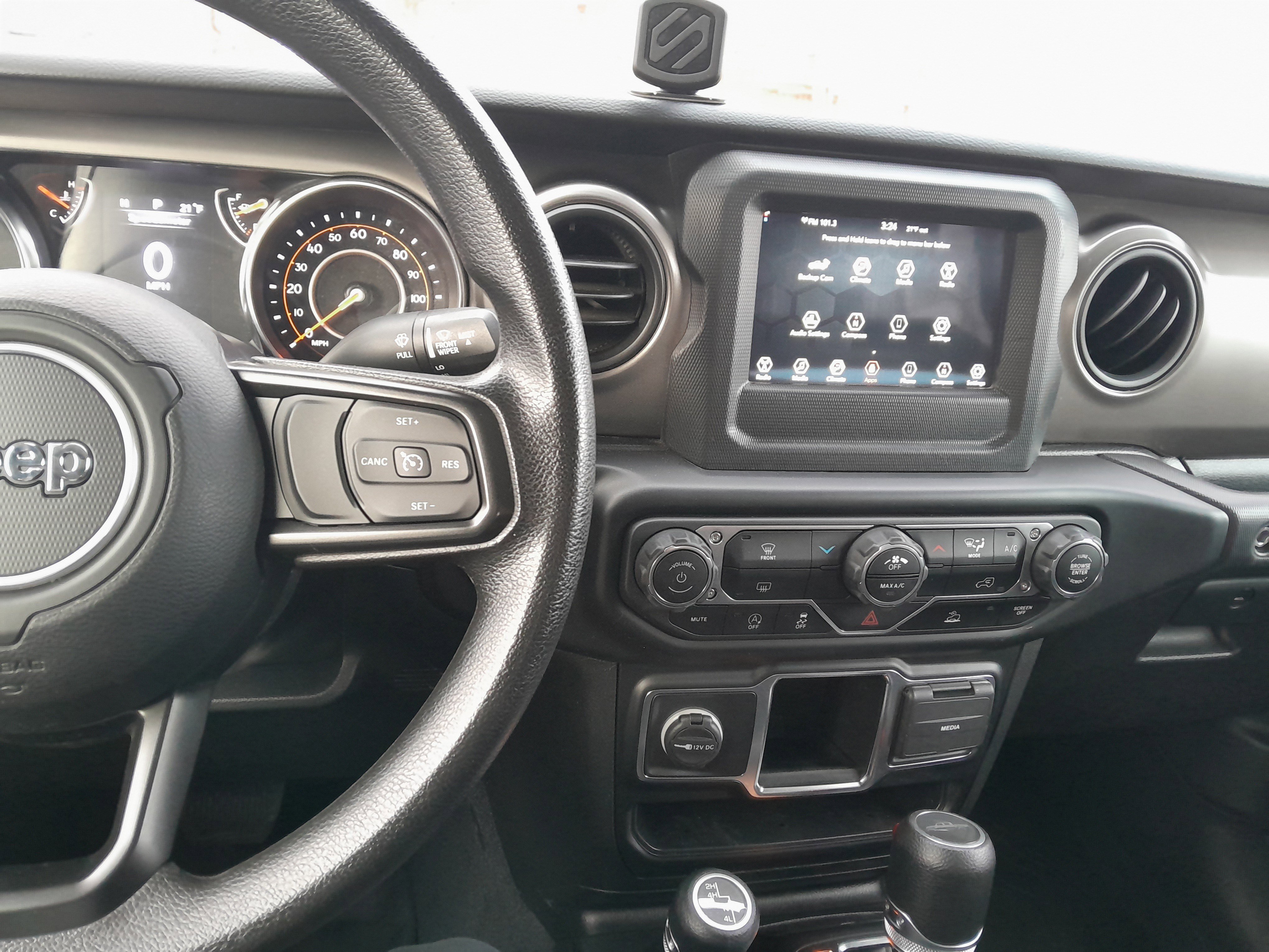 Certified 2022 Jeep Gladiator Sport image 16