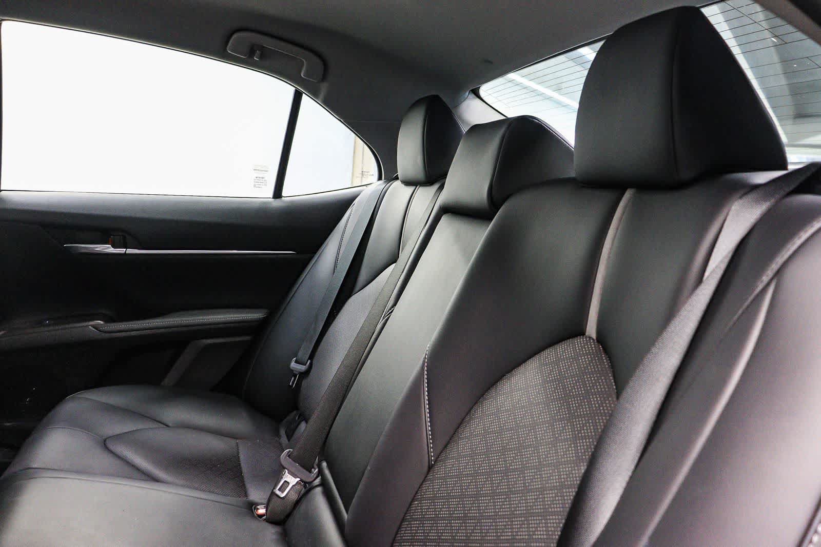 Used 2023 Toyota Camry XSE FWD image 18