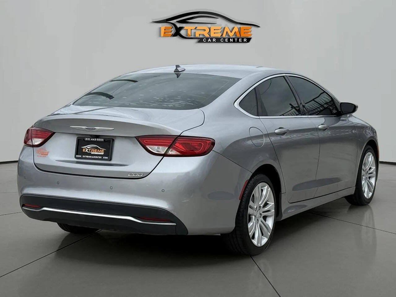 Used 2015 Chrysler 200 Limited w/ Spring Special Group FWD image 6