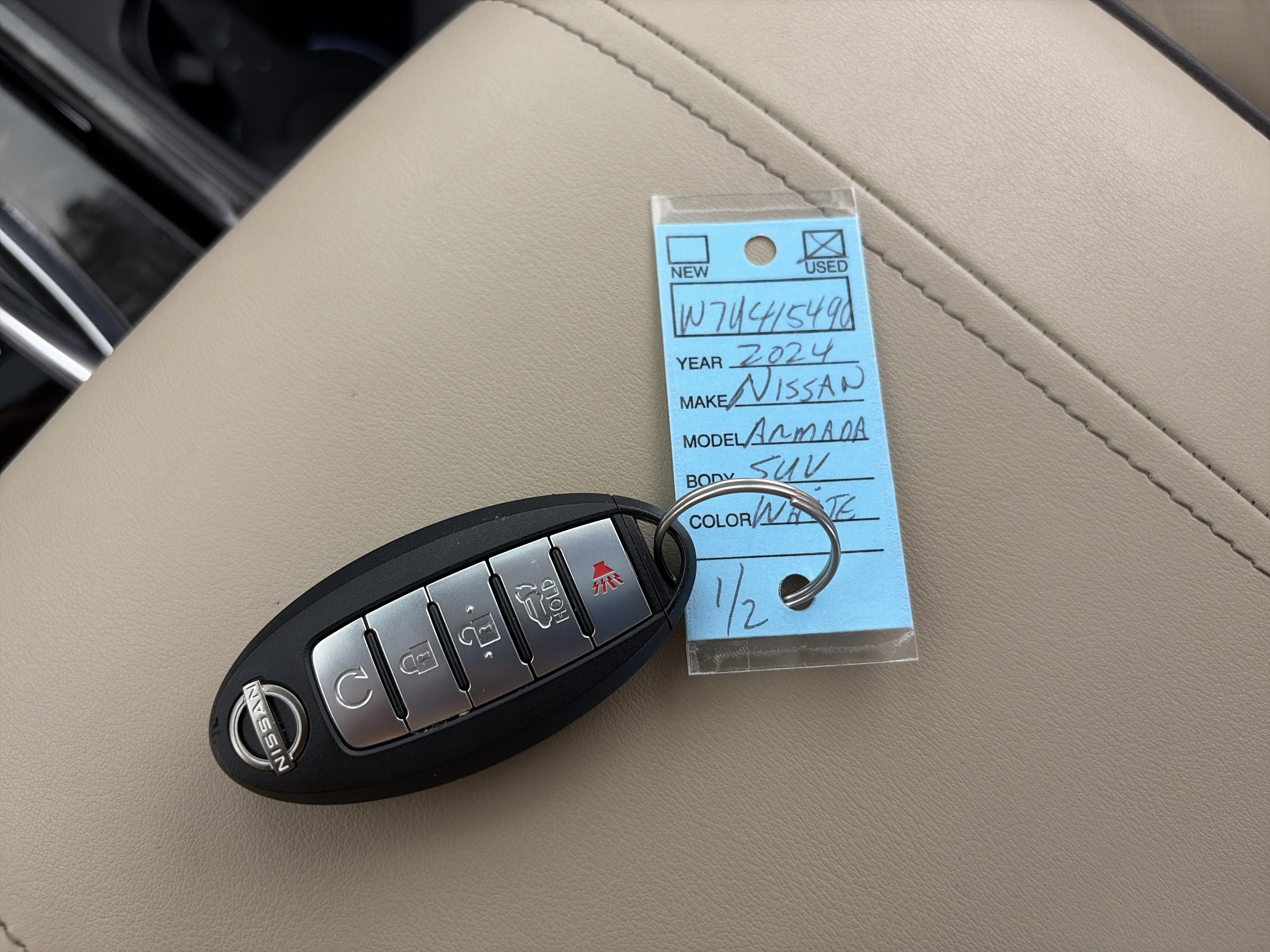 Used 2024 Nissan Armada Platinum w/ Captain's Chairs Package RWD image 38