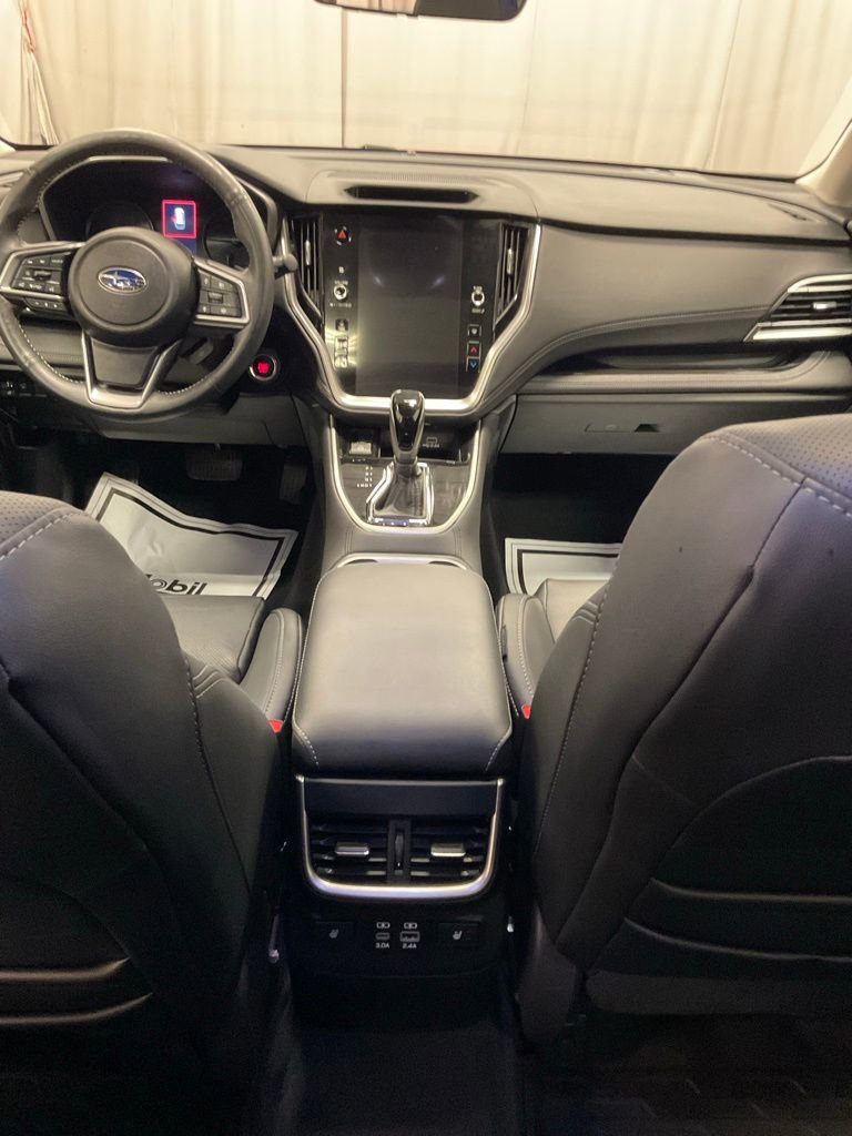 Used 2024 Subaru Outback Limited image 31