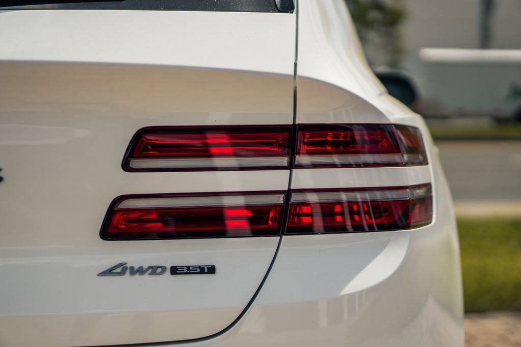 Used 2025 Genesis GV80 3.5T Prestige image 12