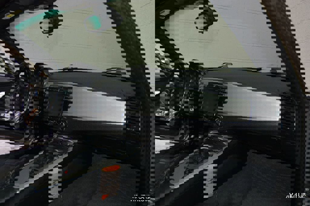 Used 2004 BMW Z4 2.5i image 10