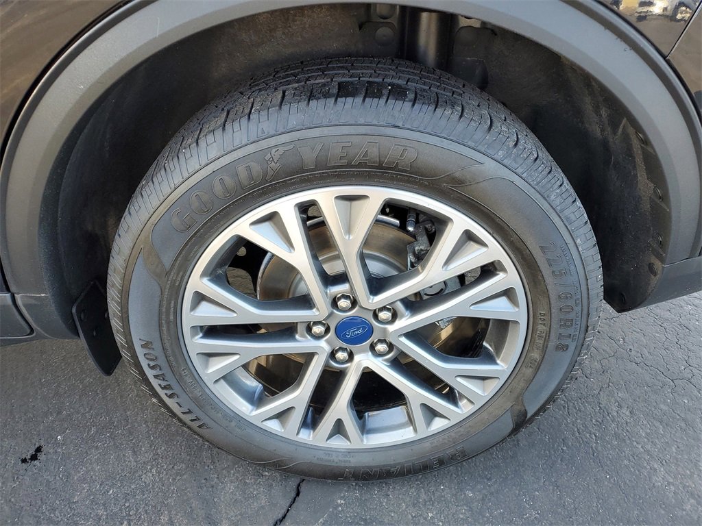 Used 2022 Ford Escape SEL image 32