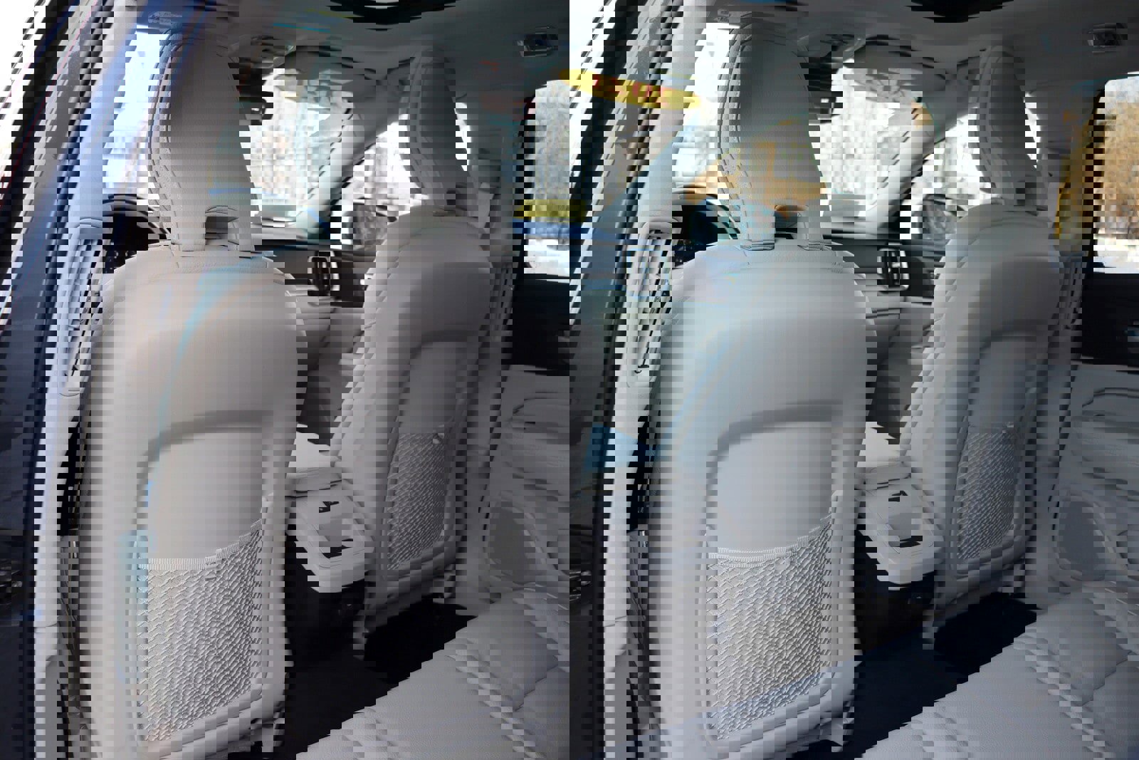 Used 2021 Volvo V60 T5 Cross Country w/ Protection Package image 13