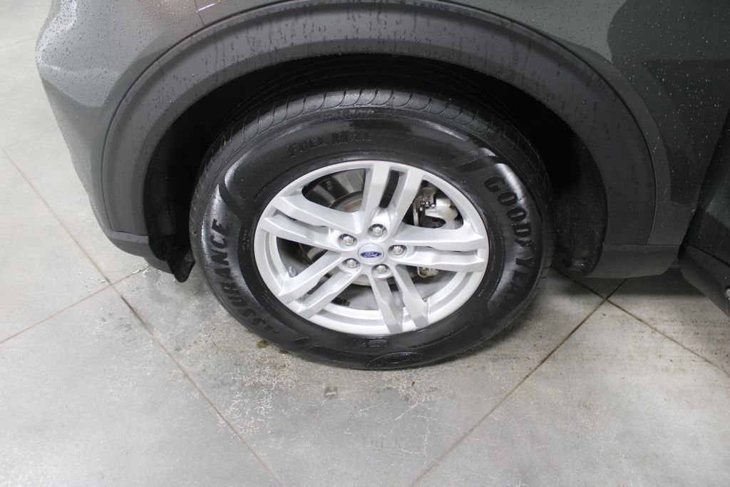 Used 2023 Ford Explorer XLT w/ Equipment Group 202A image 57
