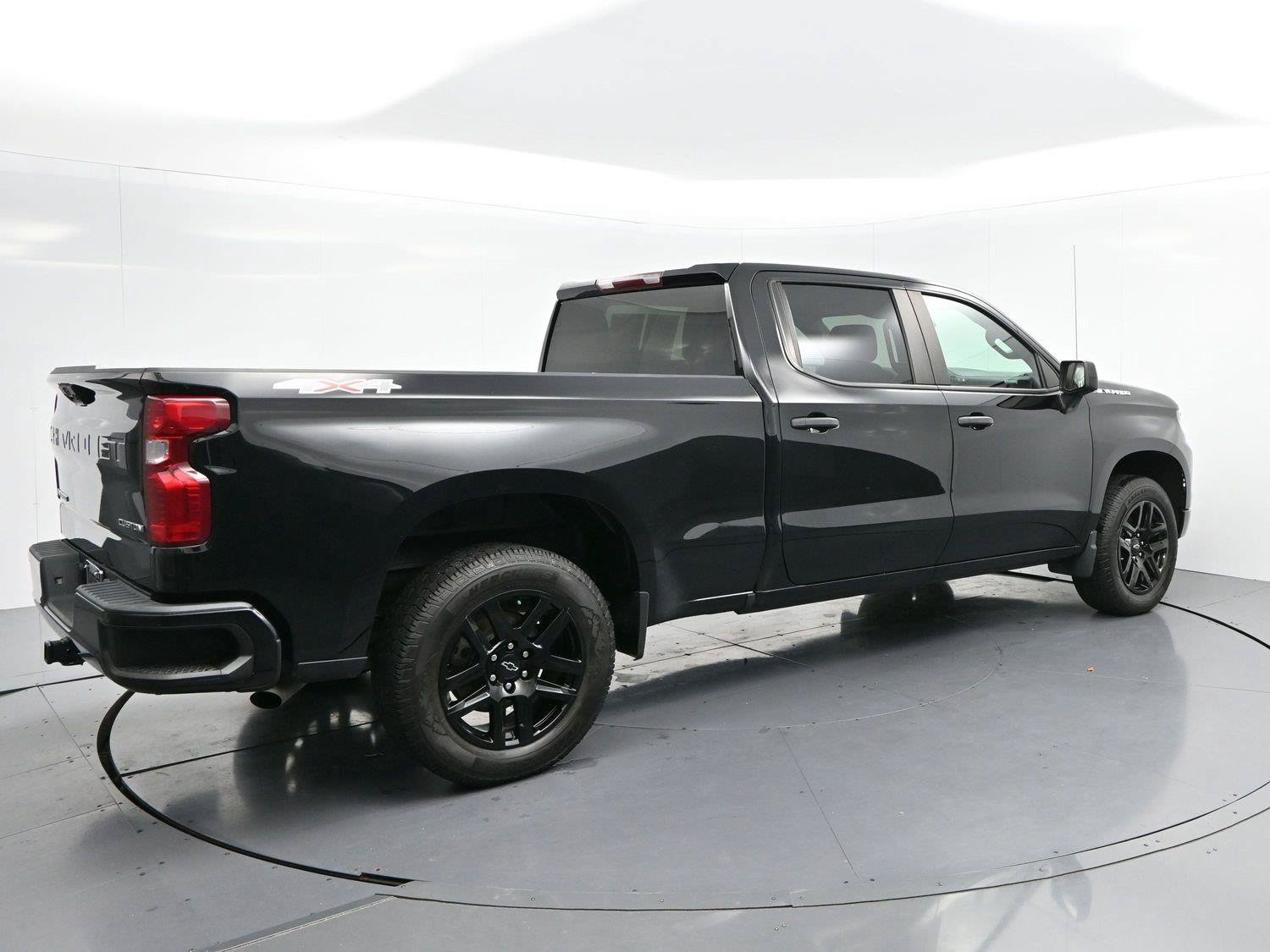 Used 2024 Chevrolet Silverado 1500 Custom AWD/4WD image 7