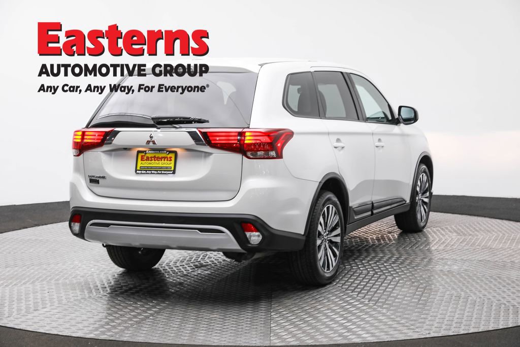 Used 2020 Mitsubishi Outlander ES image 5