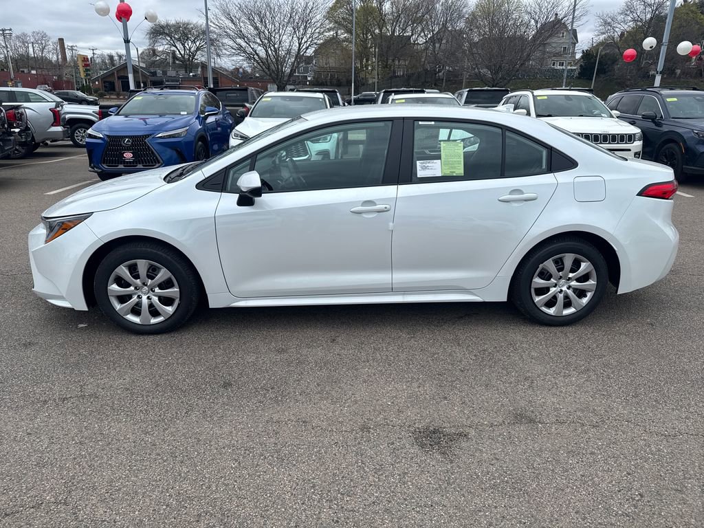 New 2026 Toyota Corolla LE FWD image 4