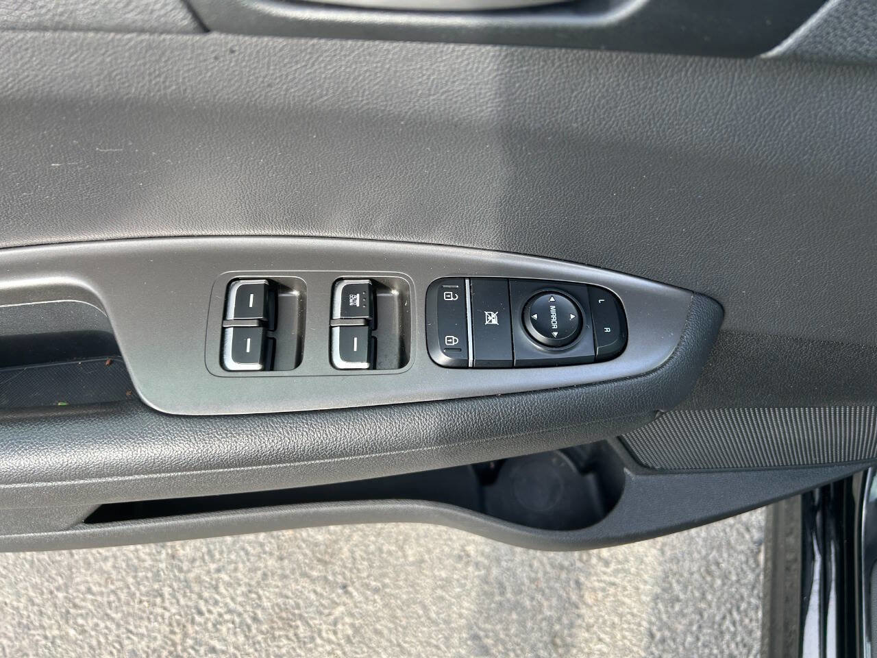 Used 2020 Kia Optima LX image 21