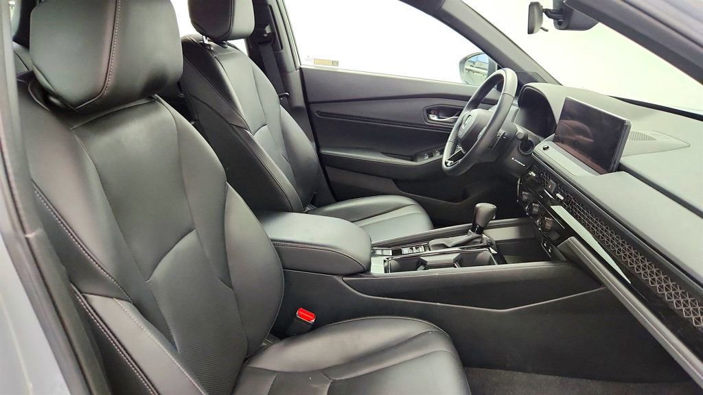 Used 2025 Honda Accord Sport image 24