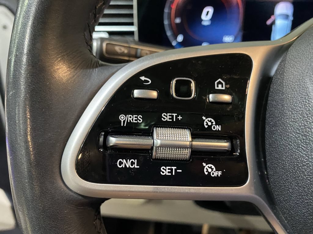Used 2021 Mercedes-Benz GLE 350 4MATIC image 11