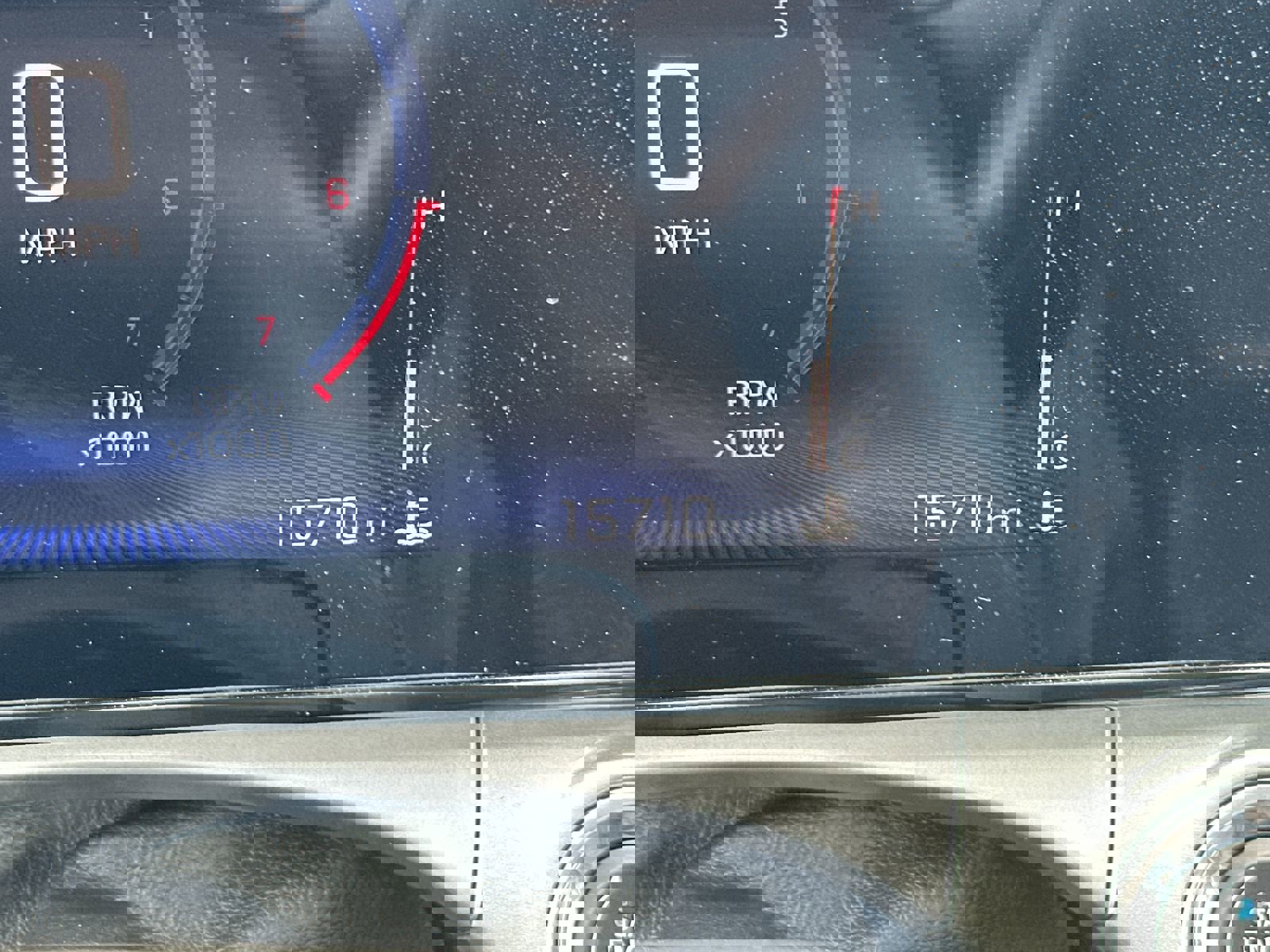 Used 2025 Chevrolet Trax LT w/ LT Convenience Package image 24