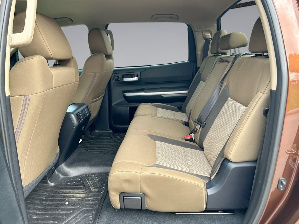 Used 2017 Toyota Tundra SR5 RWD image 28
