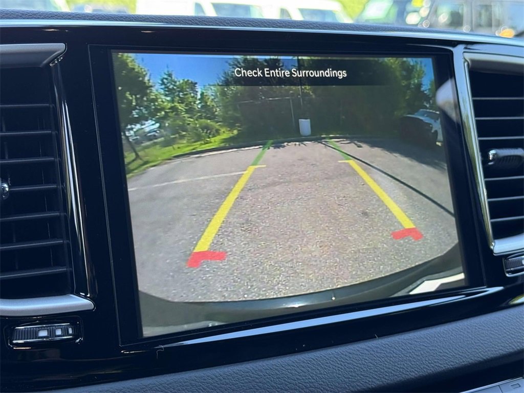 New 2026 Chrysler Voyager LX image 18