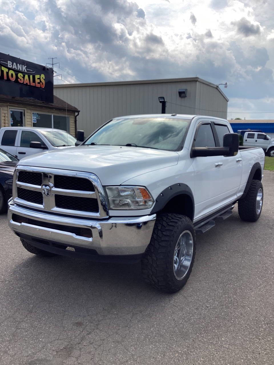 Used 2017 RAM 2500 SLT image 28