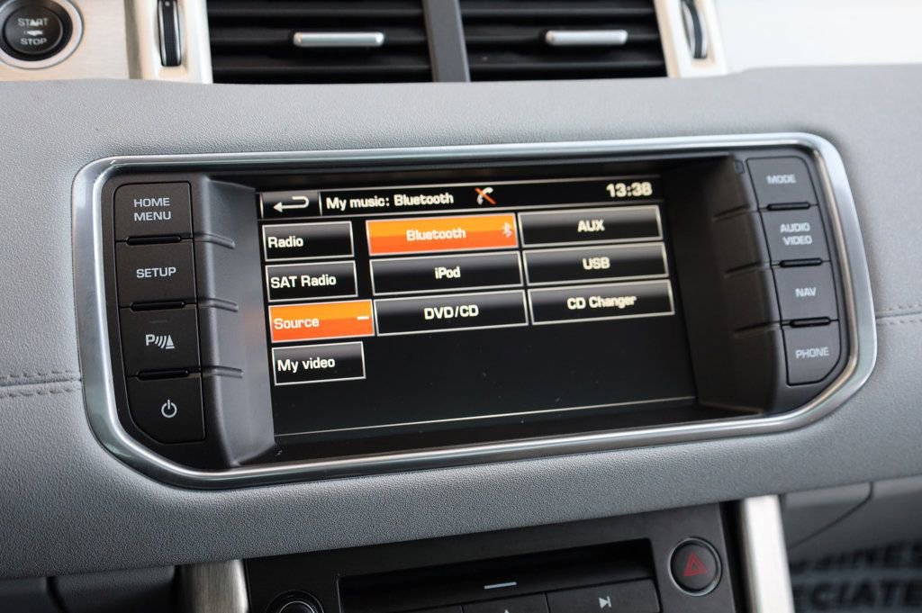 Used 2015 Land Rover Range Rover Evoque Pure Plus image 35