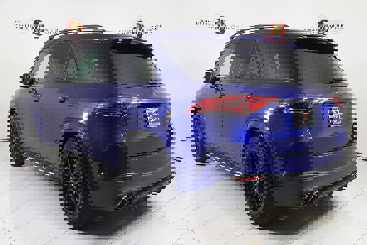 Used 2022 Mercedes-Benz GLE 53 AMG 4MATIC w/ 3rd Row Seat Package image 4