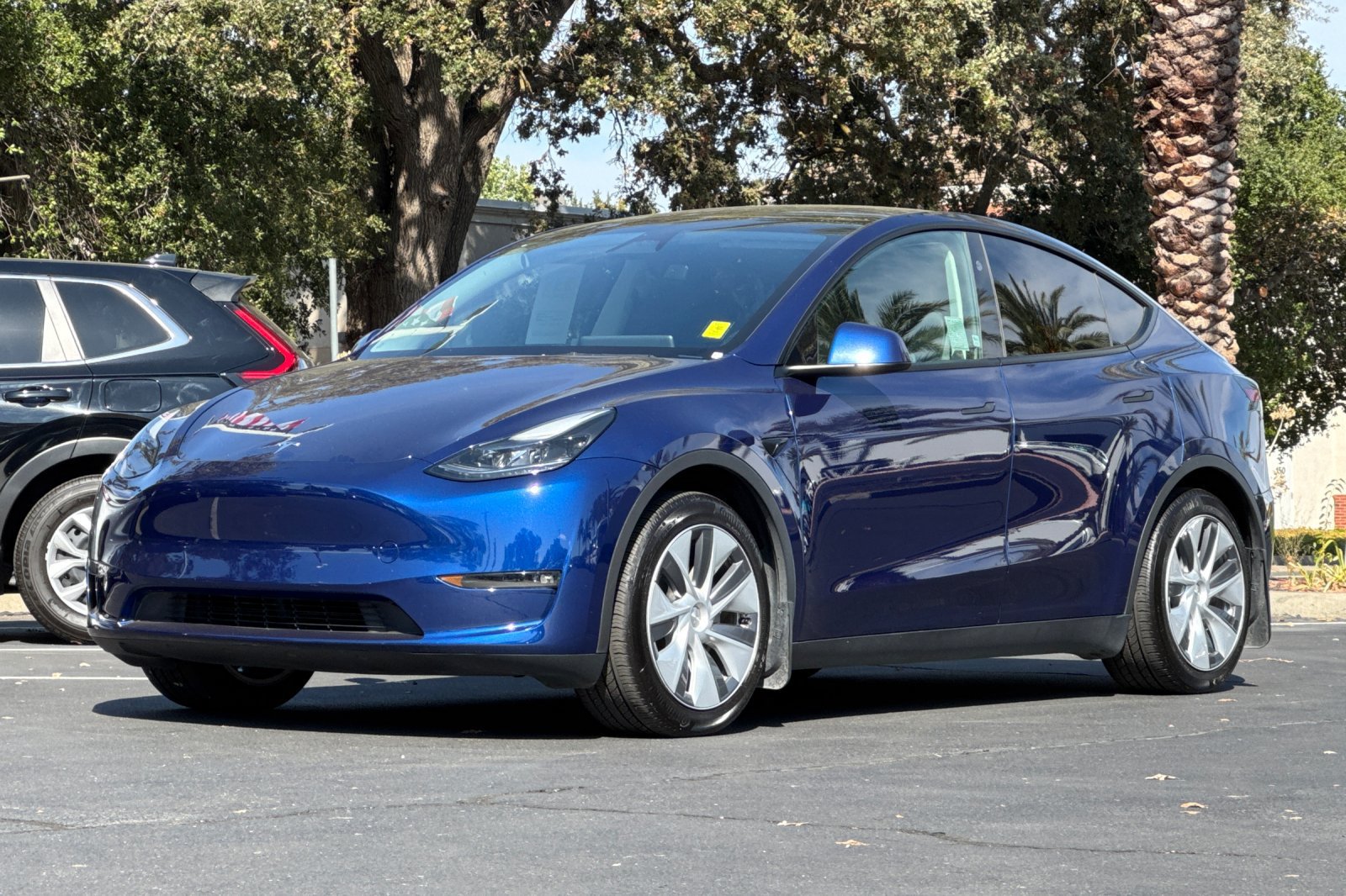 Used 2023 Tesla Model Y Long Range AWD/4WD image 7