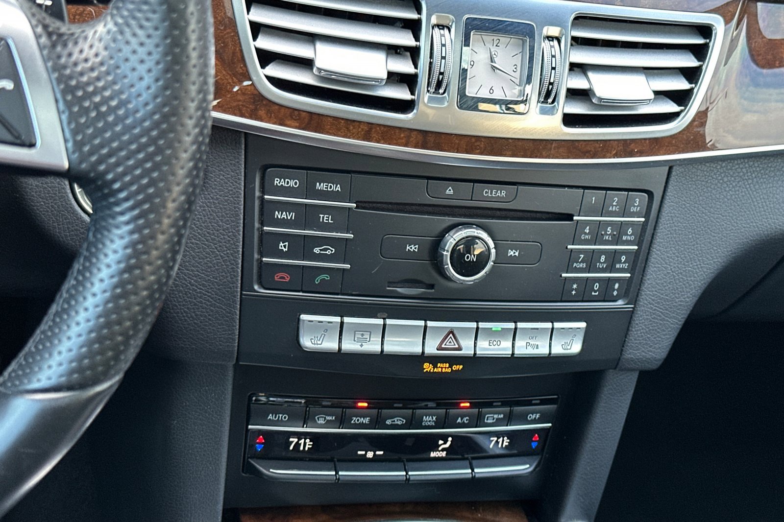 Used 2016 Mercedes-Benz E 350 4MATIC Sedan image 23