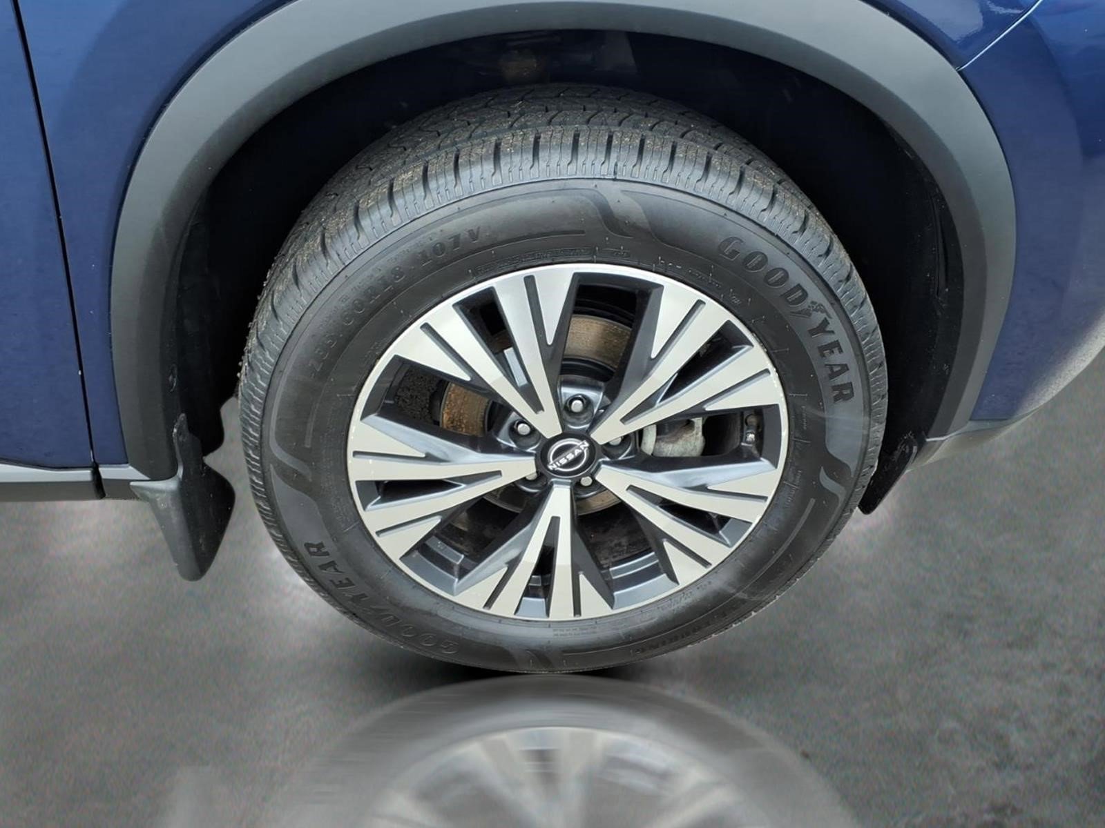 Used 2022 Nissan Rogue SV AWD/4WD image 10