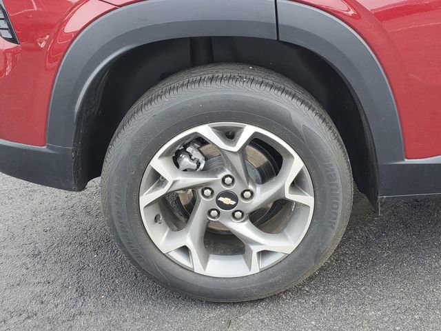 Certified 2024 Chevrolet Trax LT w/ Driver Confidence Package image 9