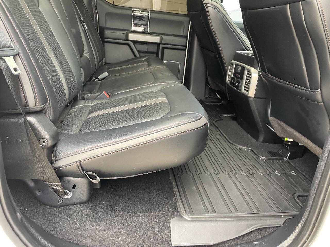 Used 2020 Ford F250 Platinum w/ FX4 Off-Road Package image 34