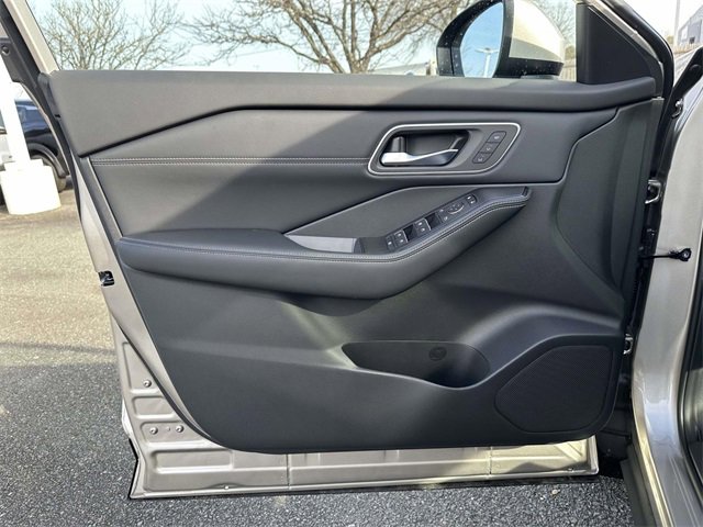 New 2026 Nissan Rogue Platinum w/ Platinum Premium Package image 14