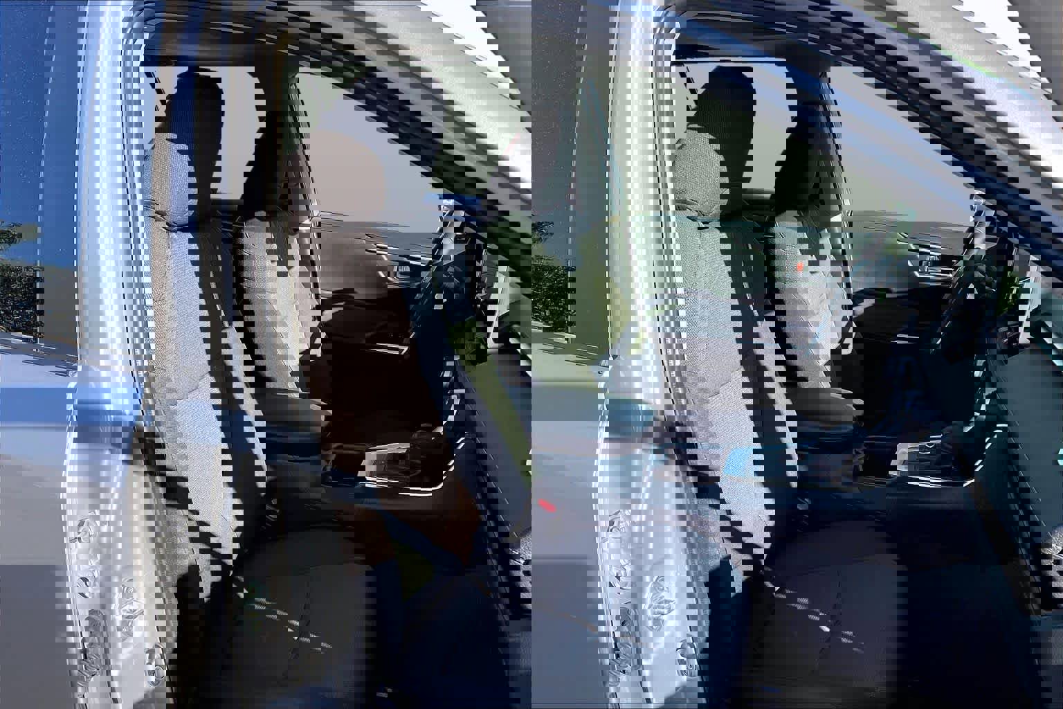 Certified 2025 Toyota RAV4 XLE w/ Convenience Package image 8