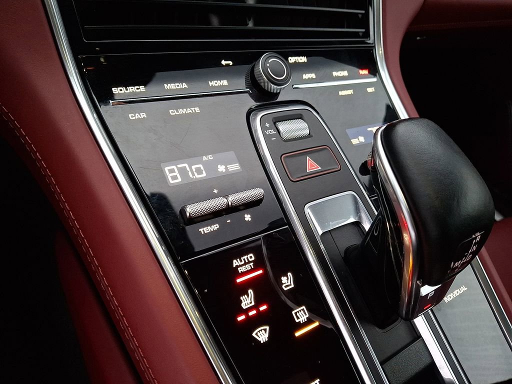 Used 2023 Porsche Panamera 4 w/ Premium Package image 15