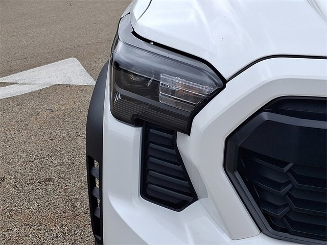 New 2025 Toyota Tacoma TRD Off-Road image 9